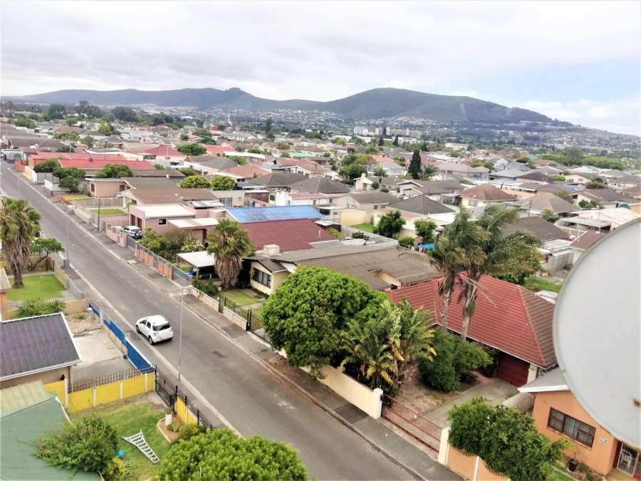 1 Bedroom Property for Sale in Churchill Estate Western Cape